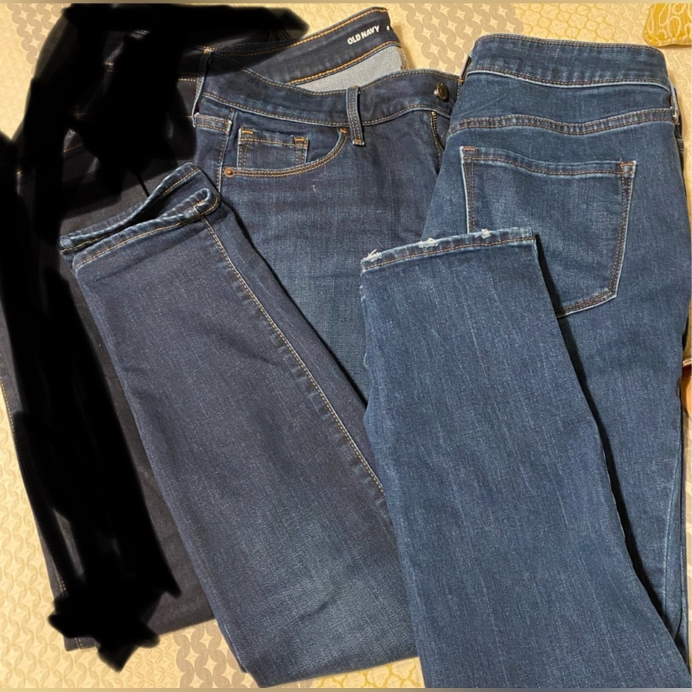 2 Pair Old Navy Mid-Rise Pop Icon Skinny jeans